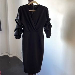 NWOT Zara plaid Puff sleeves black dress